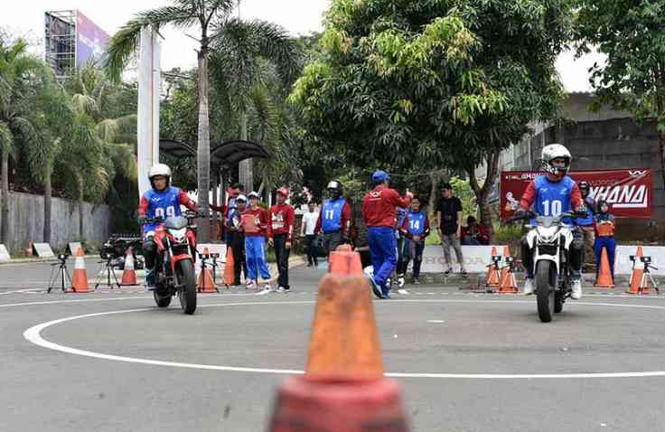 Blogger dan Vlogger Belajar Safety Riding Dengan Kontes