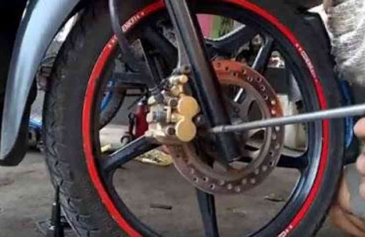 Jangan Sampai Telat, Ini Waktu Yang Tepat ganti Kampas Rem Depan