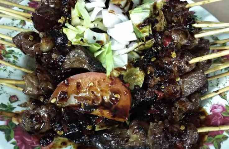  Penyuka Sate, Wajib Cobain Sate & Sop Kambing H. Mansyur