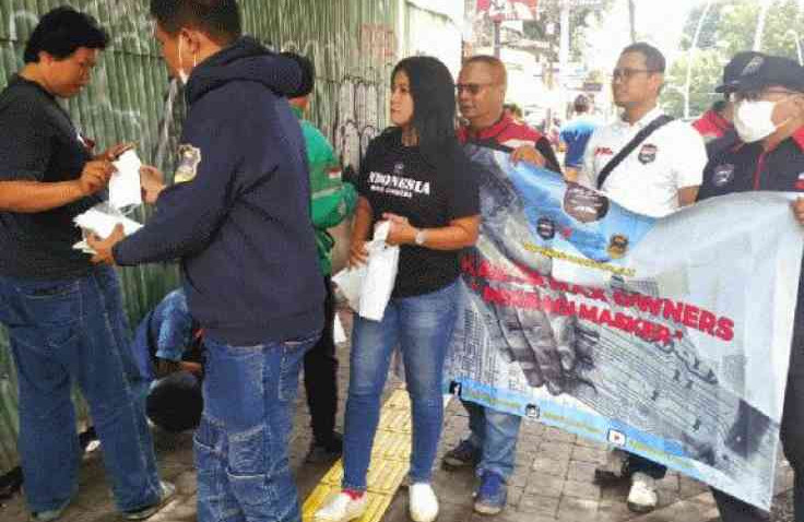 Antisipasi Virus Corona, Bikers Jakarta Max Owner Berbagi Masker