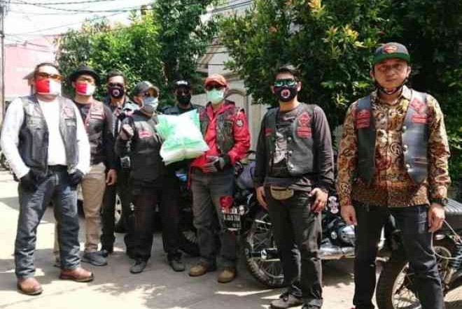 Bikers Brotherhood Jakarta Donasikan APD dan Masker di 5 Wilayah