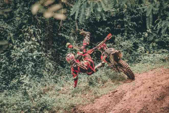 Mau Main Adventure Jangan Asal, Persiapkan Perlengkapannya