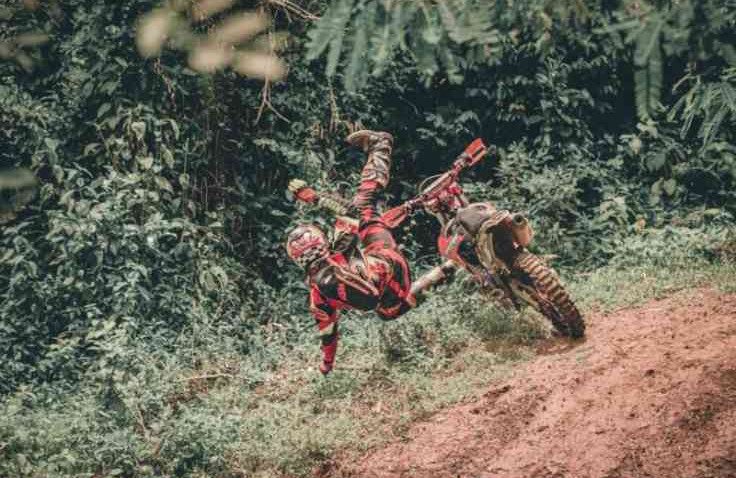Mau Main Adventure Jangan Asal, Persiapkan Perlengkapannya