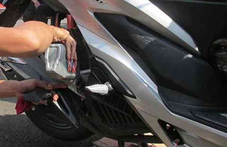 Kenapa Oli Mesin Harus Rutin Diganti Secara Berkala