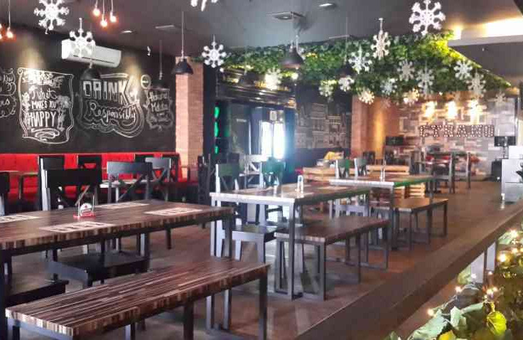 Cyrano Cafe Tempat Ngopi Asyik Bareng Teman 