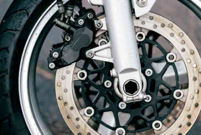 Mengetahui Tanda Kampas Rem Motor Sudah Waktunya Ganti Apa Belum