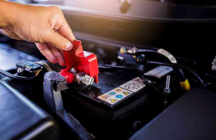 Coba Periksa Aki Motor Kamu , Ini Ciri Aki Yang sudah Soak