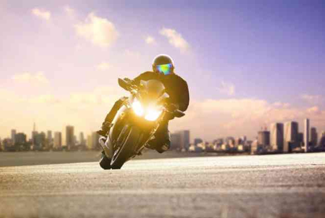 Kenapa Lampu Motor Harus Menyala Siang Hari