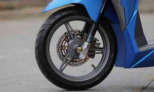 Cara Merawat Ban Motor Supaya Tidak Cepat Botak