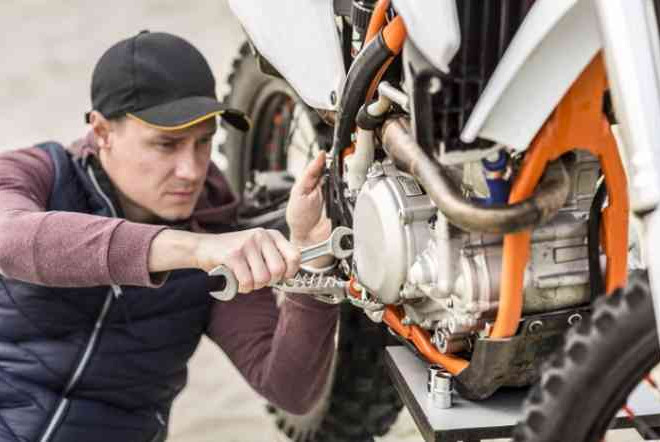 Cara Mengatasi Jika Mesin Motor Panas Berlebihan