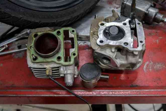 Efek Mesin Motor  Berkerak  Selain Boros BBM Juga Bisa Merusak Mesin Motor