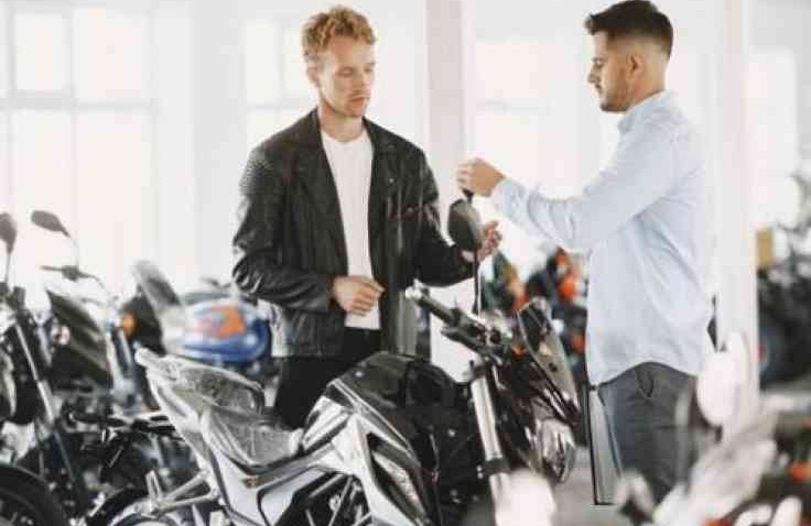 Simak Tips Supaya Aman Membeli Motor Sport Bekas