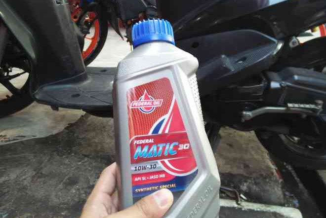 Kekentalan Oli yang disarankan untuk Motor Honda Vario 125, Berikut Penjelasannya
