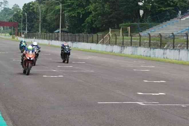 Komunitas Yamaha Adu Kecepatan di Sirkuit Sentul