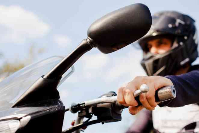 Saat Riding Jangan Malas Pakai Balaclava, Simak Nih Pentingnya Perlengkapan Sepele ini