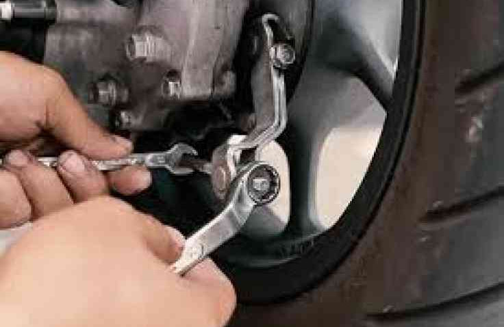Tips Setting Rem Tromol Belakang Pada Motor, Hanya Perlu Dua Alat ini