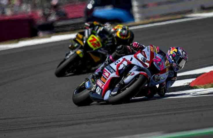 Kehilangan Sayap Kiri, Enea Bastianini Berhasil Finish Poisis Empat di MotoGP Silverstone Inggris 2022