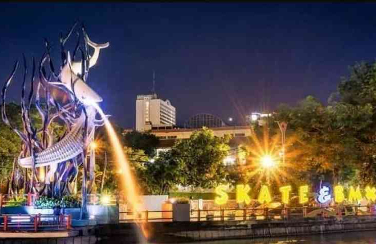  Mau Menikmati Suasana Malam di Surabaya Bersama Keluarga ? Nih Lokasi Wisata Malam di Kota Pahlawan