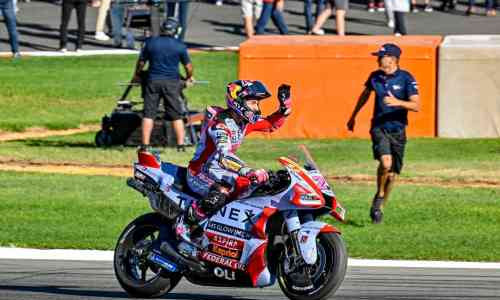 Raih Juara Tiga Dunia MotoGP 2022, Enea Bastianini: Kemenangan ini untuk Fausto