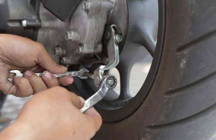 Tujuh Tips Ringan Merawat Motor Kesayangan Di Musim Hujan