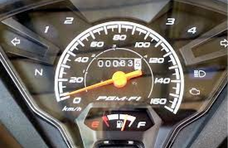 Indikator Check Engine Spidometer Menyala Tidak Melulu Motor Rusak, Ini Artinya Menurut Mekanik