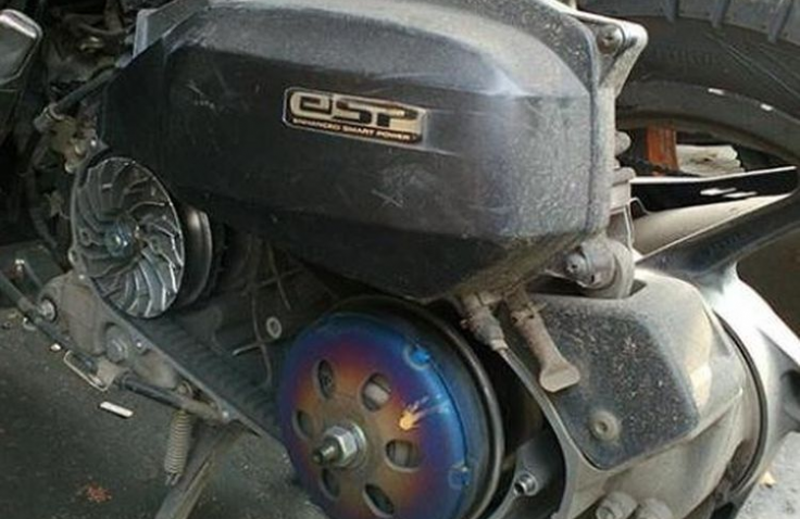 Motor Maticmu Gredek? Cukup Bersihkan Aja Bagian Ini