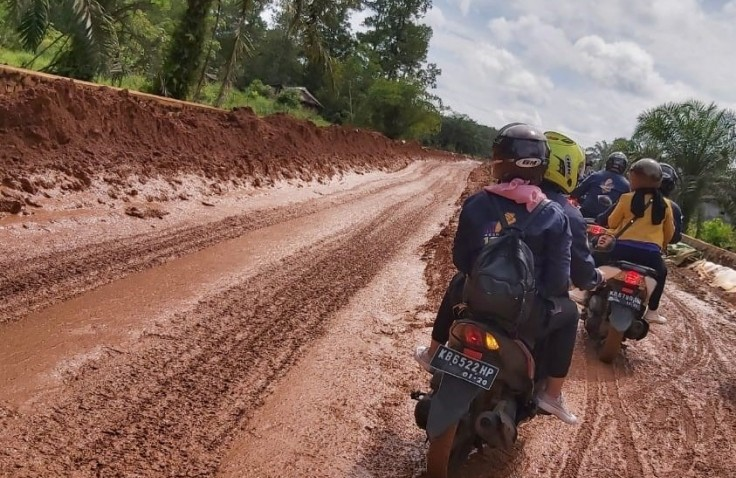 Enam Cara Aman Lewat Jalur Mudik Yang Rusak Dan Berlubang