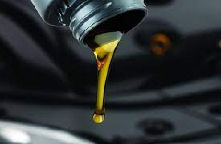 Bahaya Jangka Panjang Mengancam Jika Nekat Gunakan Oli Mesin Diesel Untuk Sepeda Motor