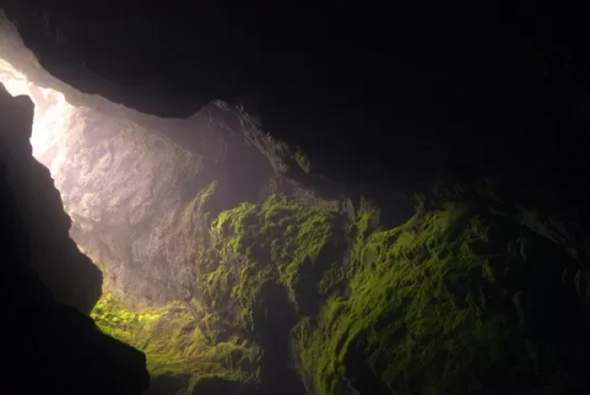 Destinasi Gua-Gua Indah di Indonesia, Alternatif Wisata Bagi Para Pecinta Alam