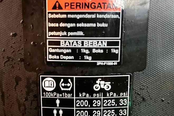 Bermacam Arti Label Stiker yang Ada di Sepeda Motor 