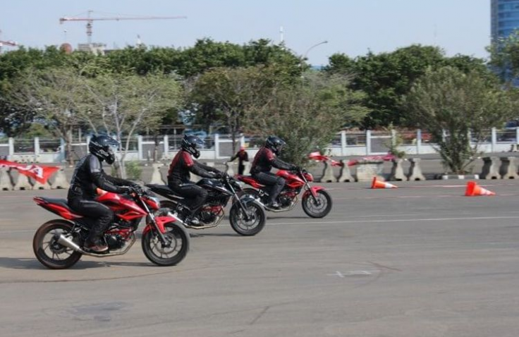 Teknik Mengerem Yang Baik Agar Makin Aman Dan Nyaman Saat Berkendara