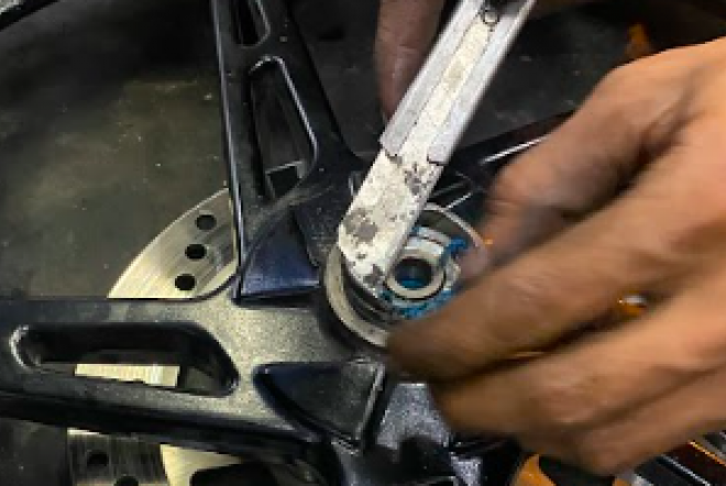Perlengkapan Ini Wajib Ada di Sepeda Motor