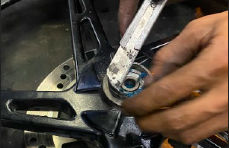 Perlengkapan Ini Wajib Ada di Sepeda Motor