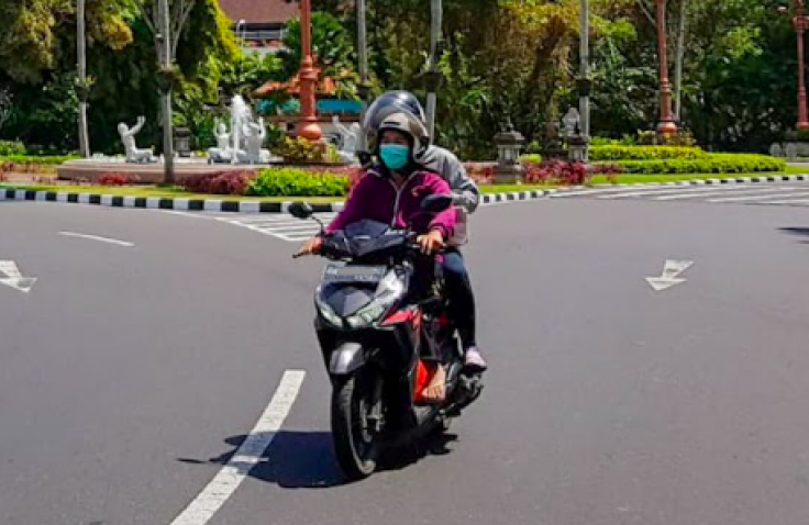 Mitos atau Fakta, Berkendara Lebih Lambat Bisa Hemat BBM Motor?